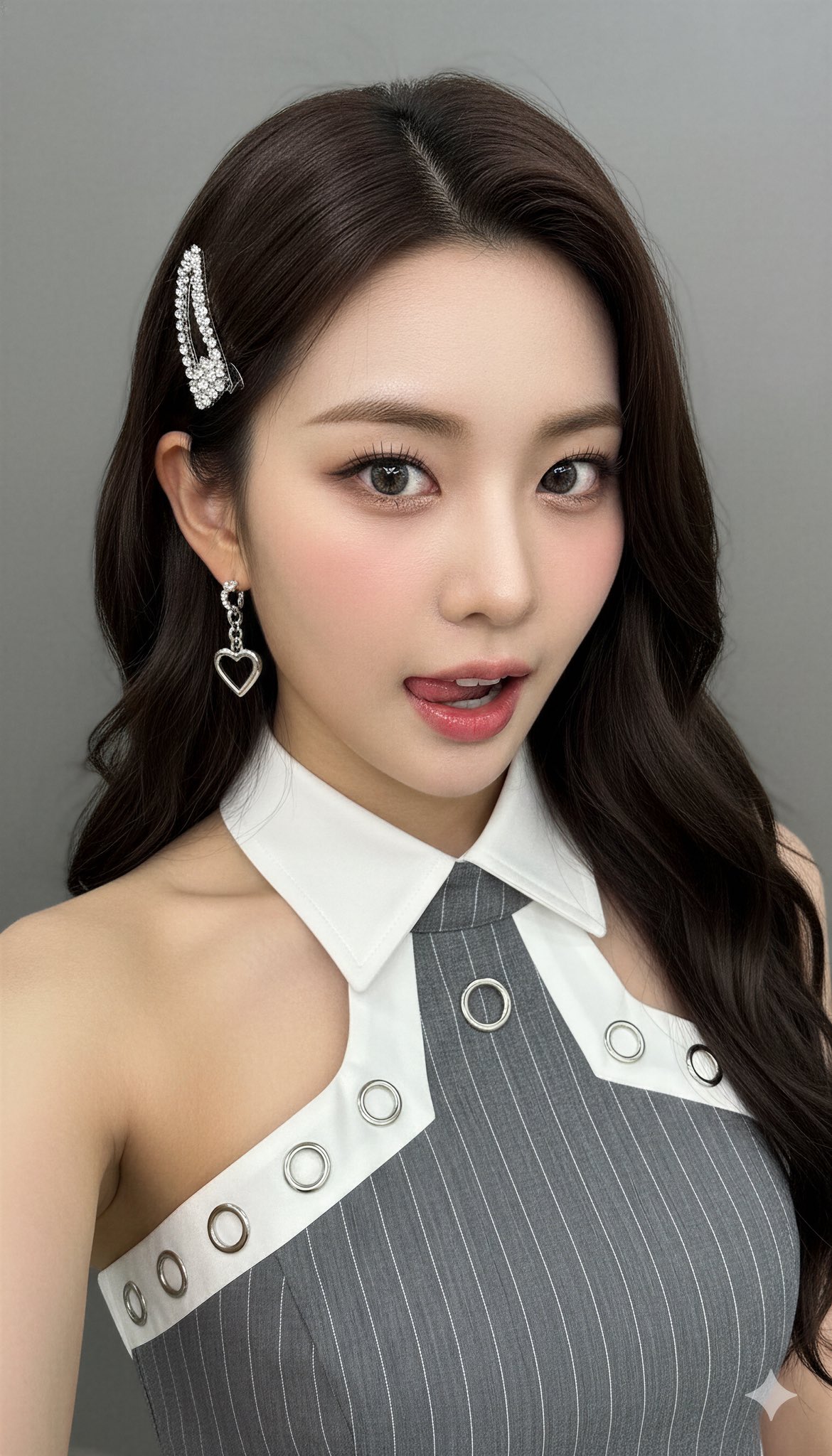 年轻的东亚女性K-Pop偶像风格